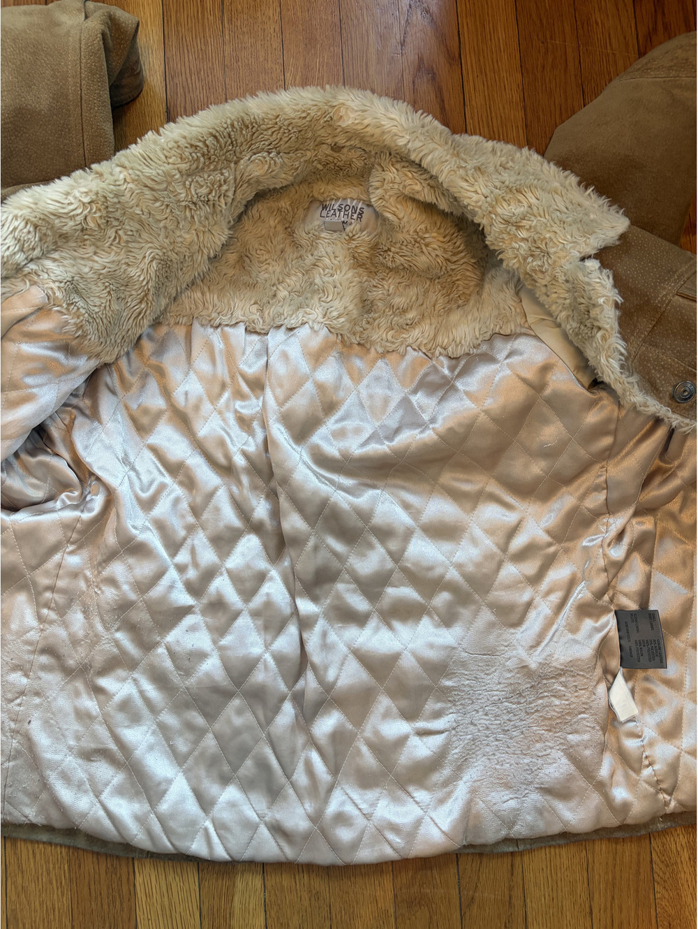 Vintage Wilsons XL Tan Distressed Suede Sherpa Trim Coat 70s Western Americana - Picture 8 of 11